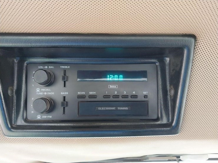 john-deere-8570-image-15