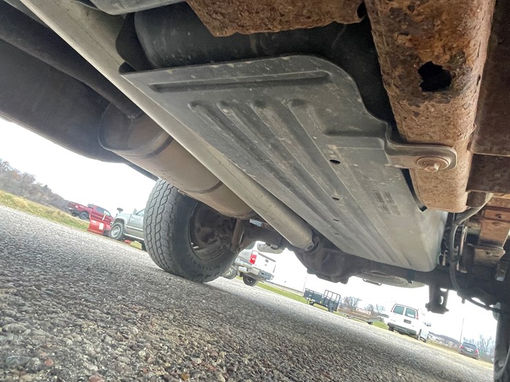 2013-chevrolet-1500-image-36