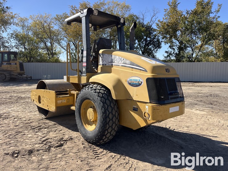 caterpillar-cs-423e-image-7