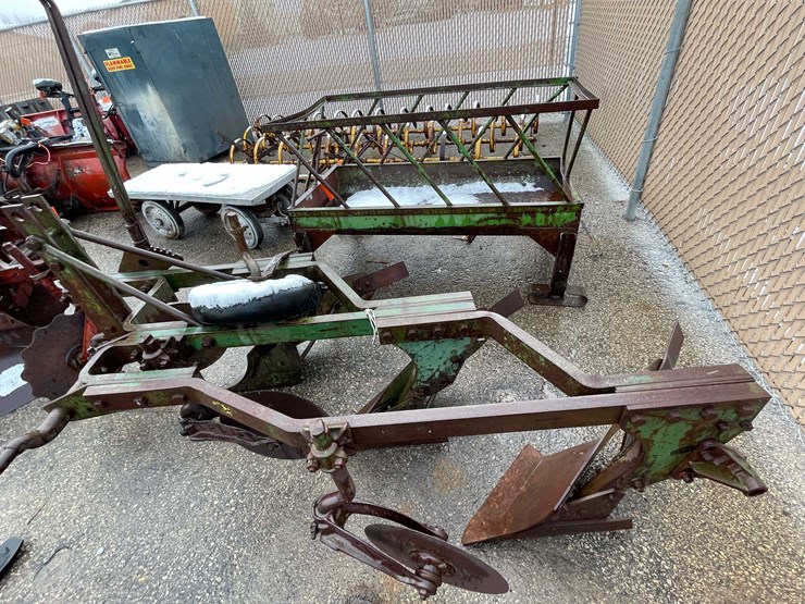 #6108-•-j.d-f313-plow-(o12)-image-4