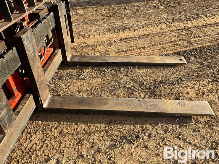 nissan-80-rough-terrain-forklift-image-18