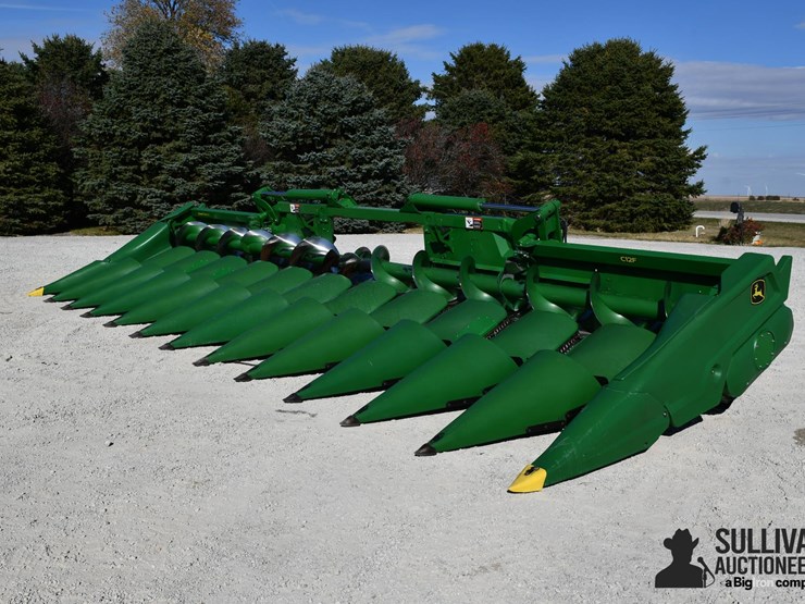 john-deere-c12f-image-1