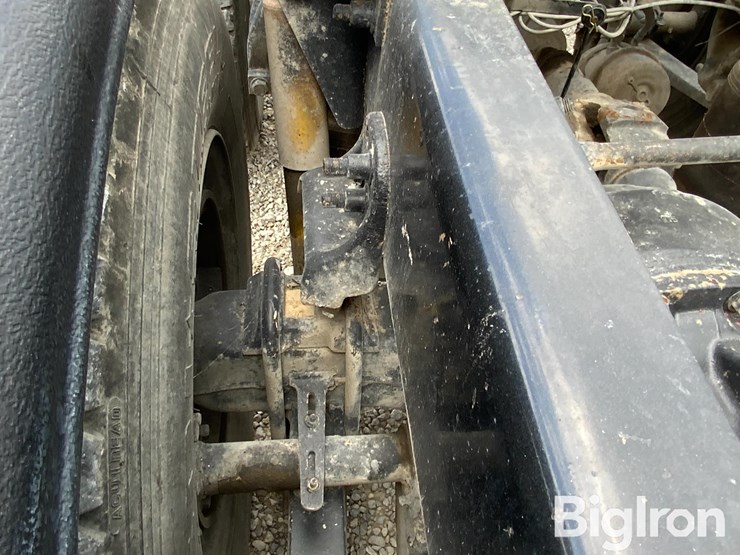 2007-sterling-at9500-image-19