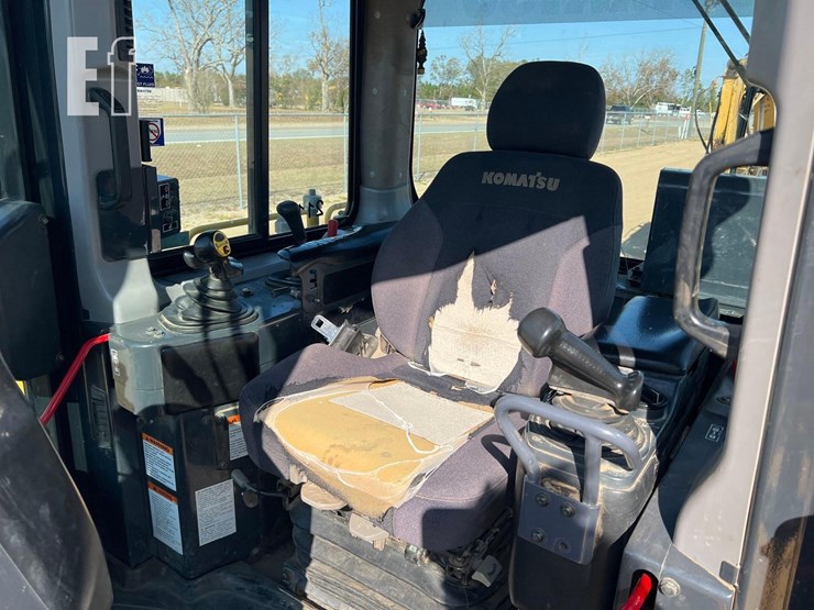 2019-komatsu-d65pxi-18-image-36