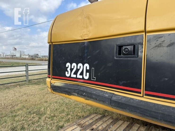 caterpillar-322cl-image-13