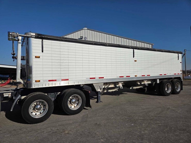 timpte-super-hopper-image-1