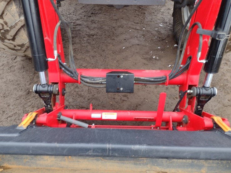 massey-ferguson-6713-image-18