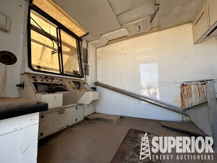 caterpillar-10-image-6