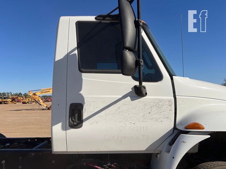 international-durastar-4300-image-20