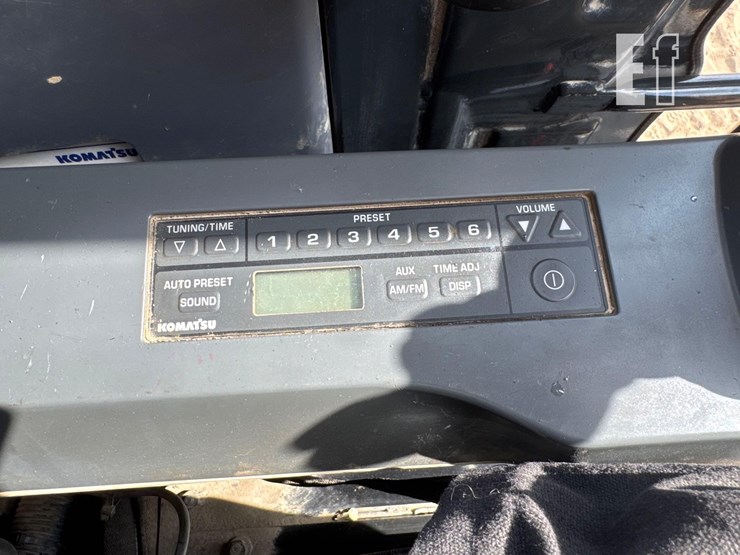 komatsu-pc88mr-10-image-32