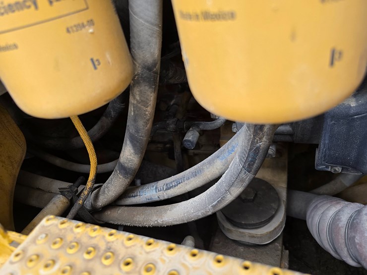 caterpillar-953d-image-89