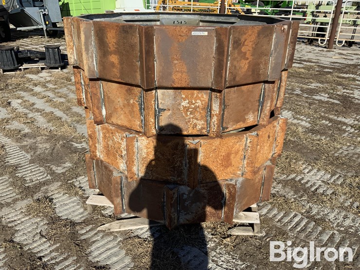 bb-metal-works-steel-tread-pivot-wheels-image-7