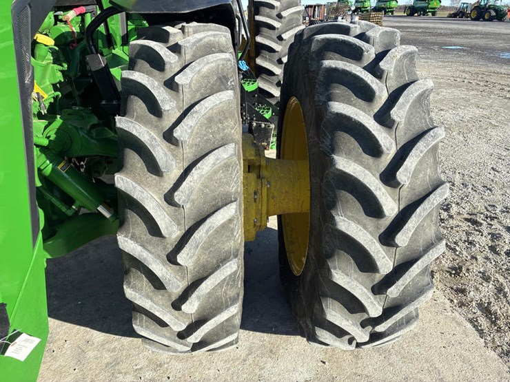 john-deere-8r-370-image-51