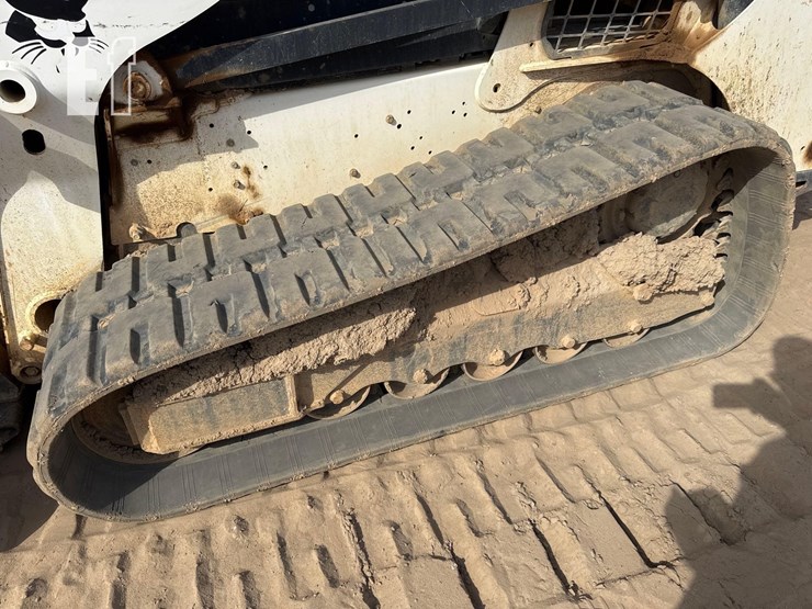 2022-bobcat-t740-image-9