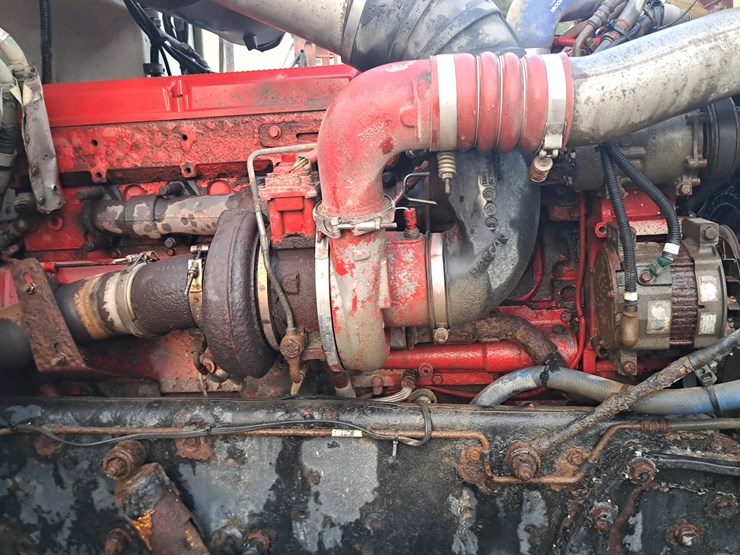 2010-peterbilt-386-image-26