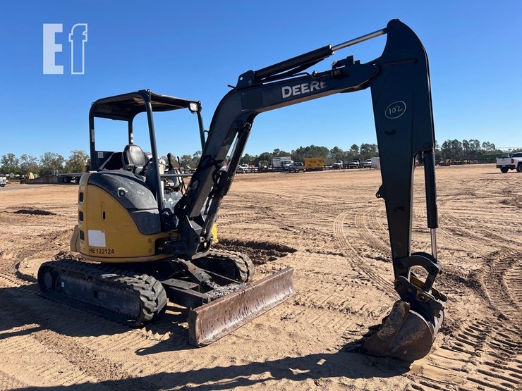 2015-deere-35g-image-6