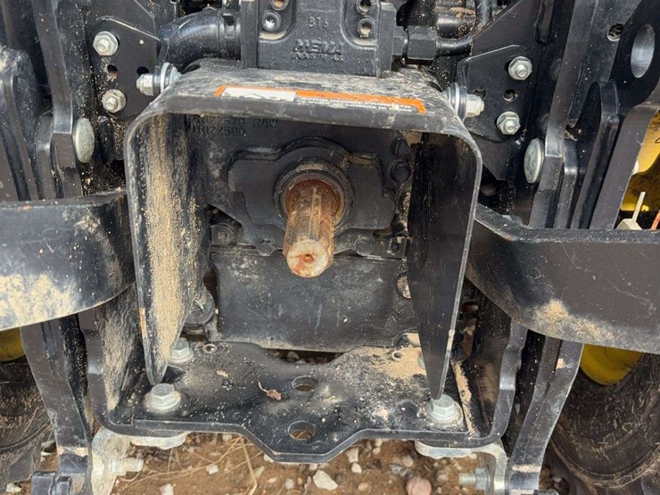 2023-john-deere-1025r-image-29