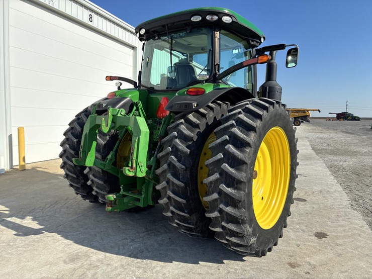 john-deere-8320r-image-6