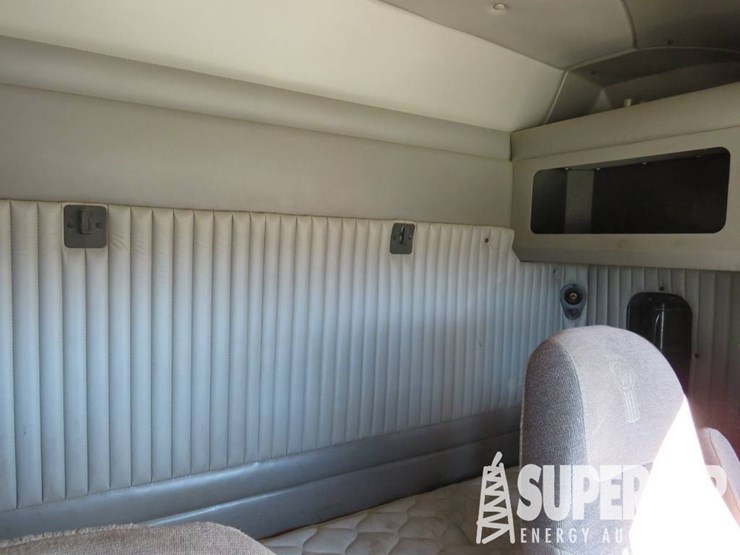 kenworth-t800-image-12