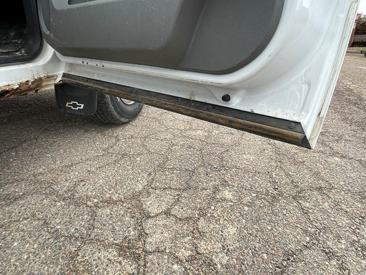 2013-chevrolet-1500-image-27