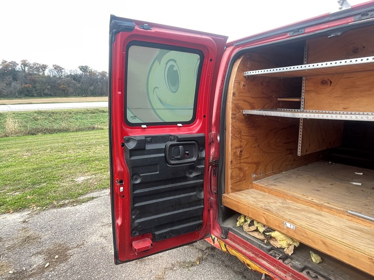 #1404-•-2006-chevy-cargo-van-(wi-title-in-delay)-image-50