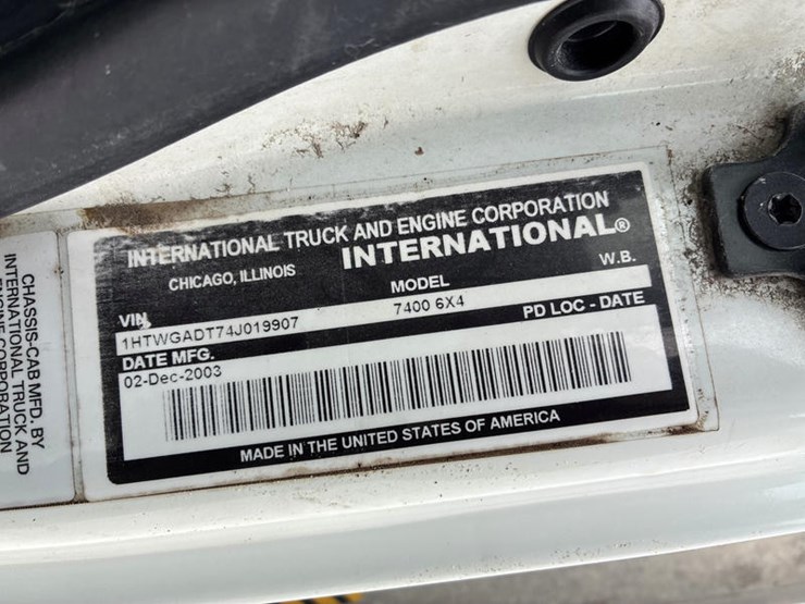 case-ih-7400-image-2