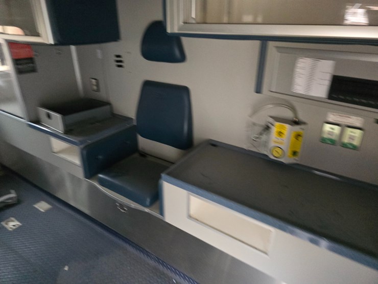 2010-ford-e450-image-44