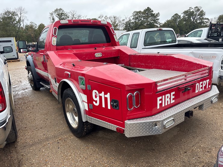 ford-f550-xl-image-4