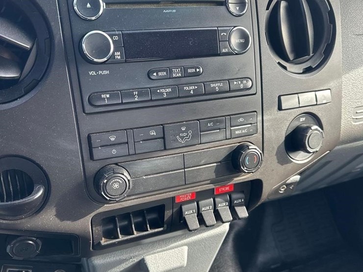 ford-f550-xl-image-18