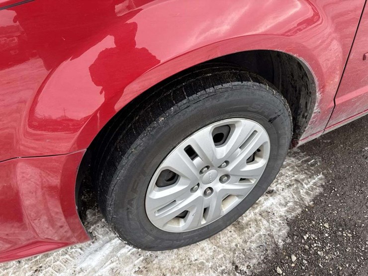 2014-dodge-caravan-image-9