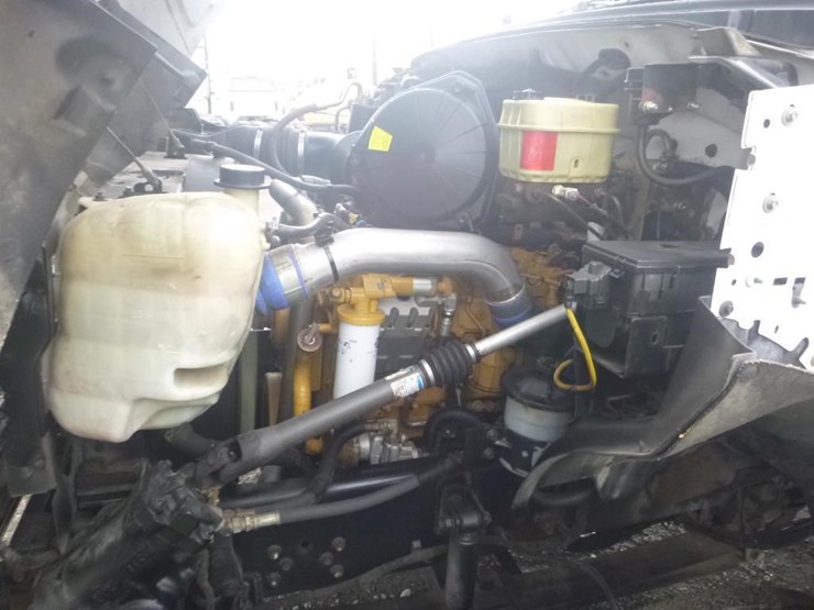 2004-ford-f750-image-21