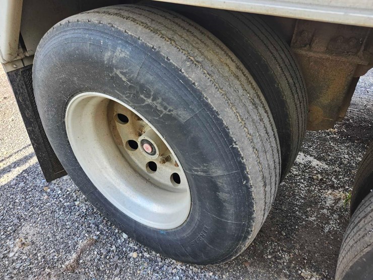 2017-wilson-hopper-bottom-image-10