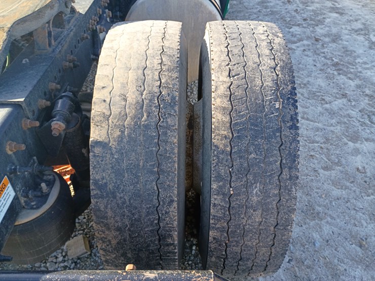 freightliner-cascadia-125-image-85