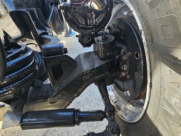 2009-peterbilt-365-image-104