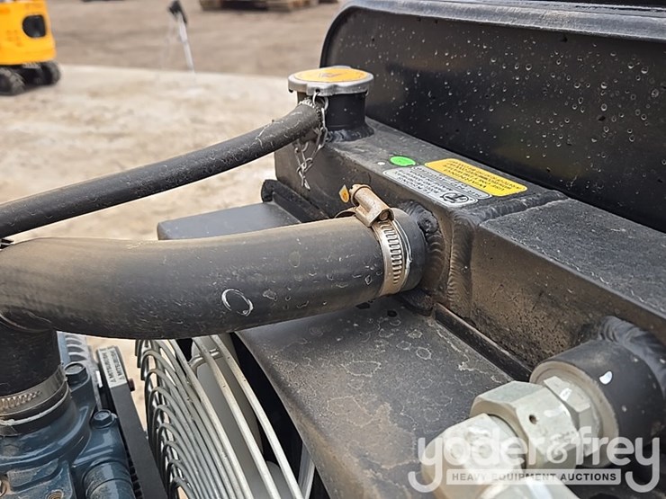 2023-jcb-ct260-120-image-54