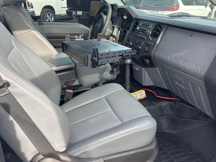 2016-ford-f350-xl-image-18