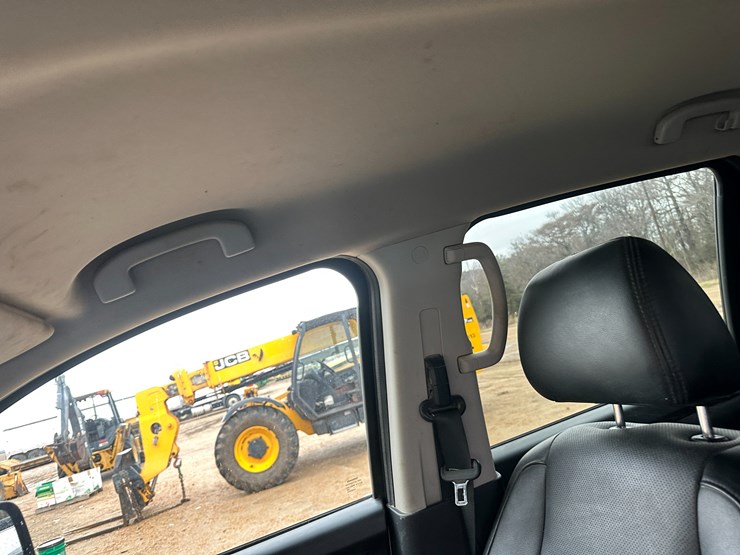 2019-nissan-titan-image-48