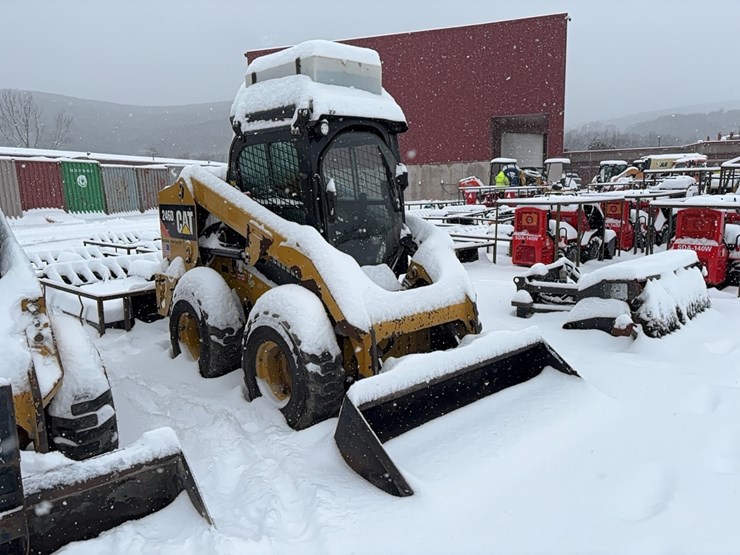 2015-caterpillar-246d-image-2