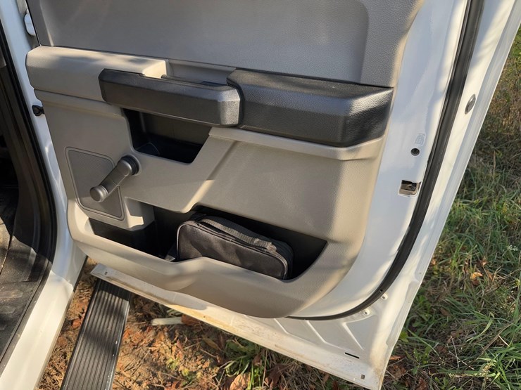 2019-ford-f250-image-28