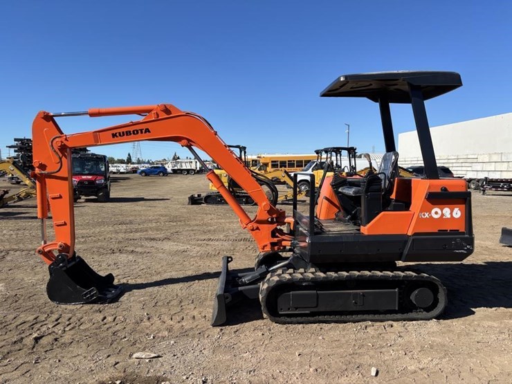 kubota-kx026-image-5