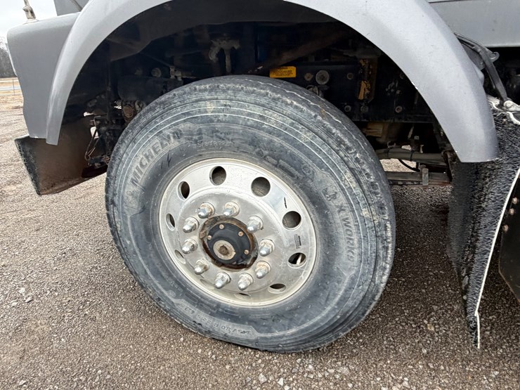 kenworth-t800-image-18