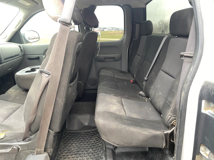 2010-chevrolet-1500-image-43