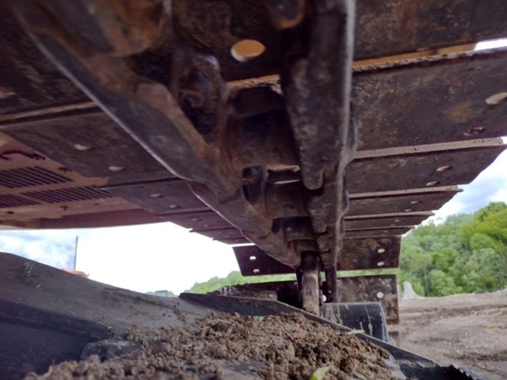 caterpillar-307.5-image-34