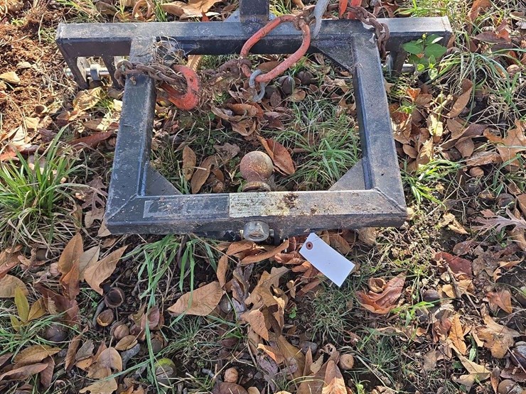 3pt-utility-hitch-2"-receiver-and-ball-image-1