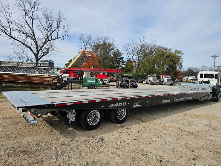 2025-landoll-440-image-13