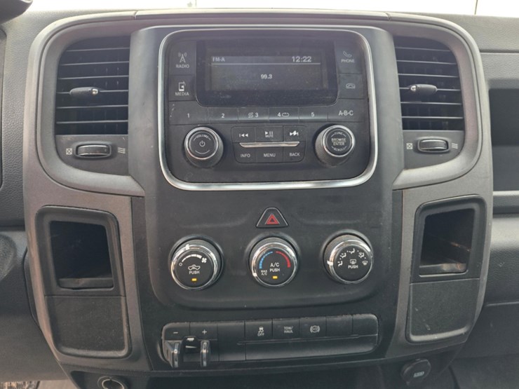 2018-dodge-2500-image-10