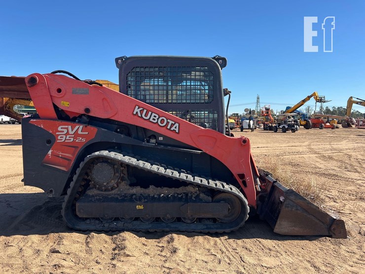 2019-kubota-svl95-2s-image-5
