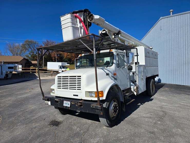 1999-international-4700-image-1