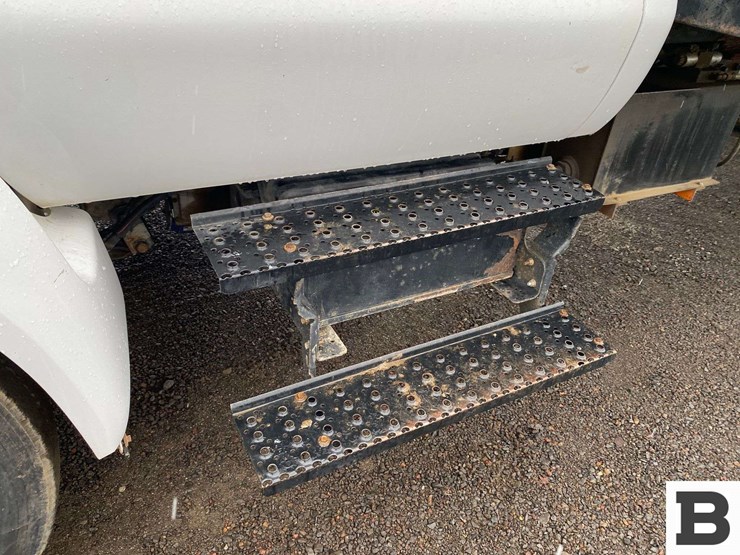 2006-ford-f750-image-13