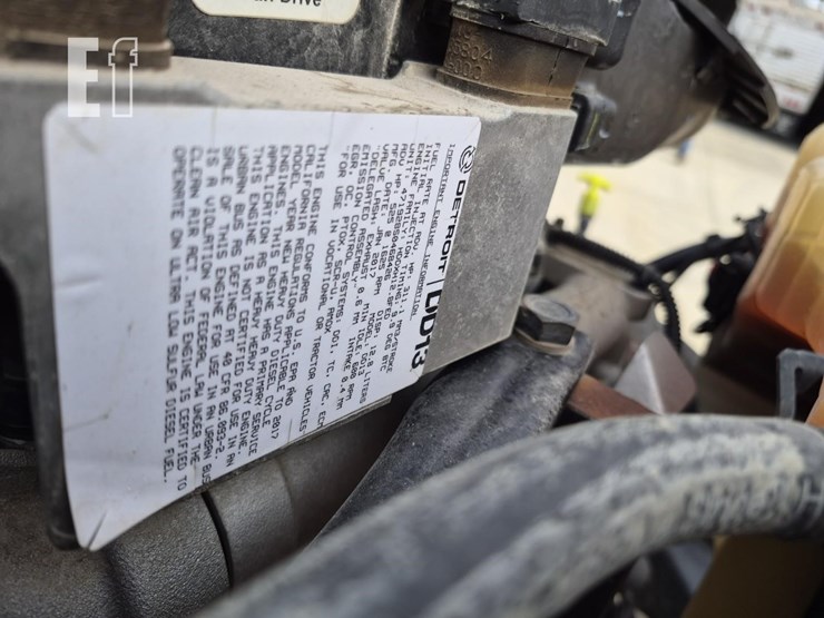 2018-freightliner-cascadia-113-image-31